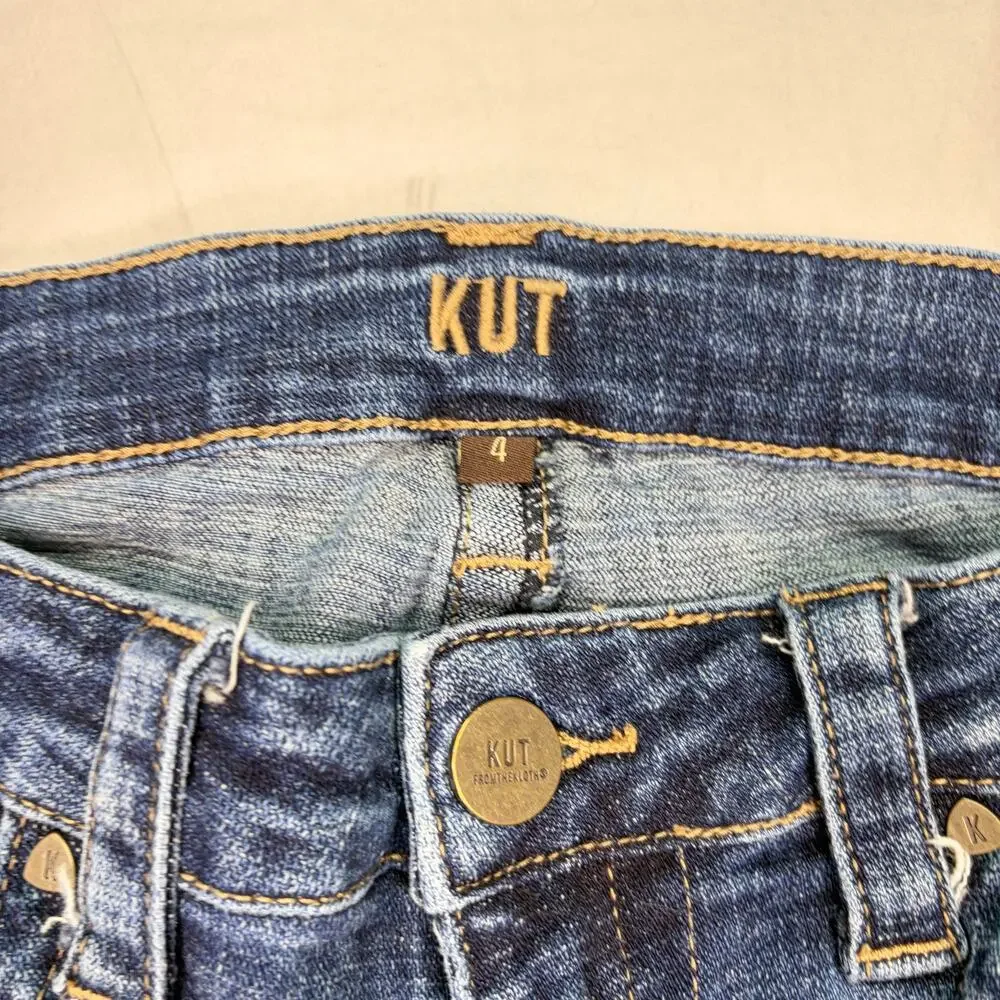 Kut from the Kloth straight leg dark wash mid rise jeans. Size 4. denim